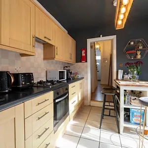 Homestay Stunning Victorian House, Kingston upon Hull